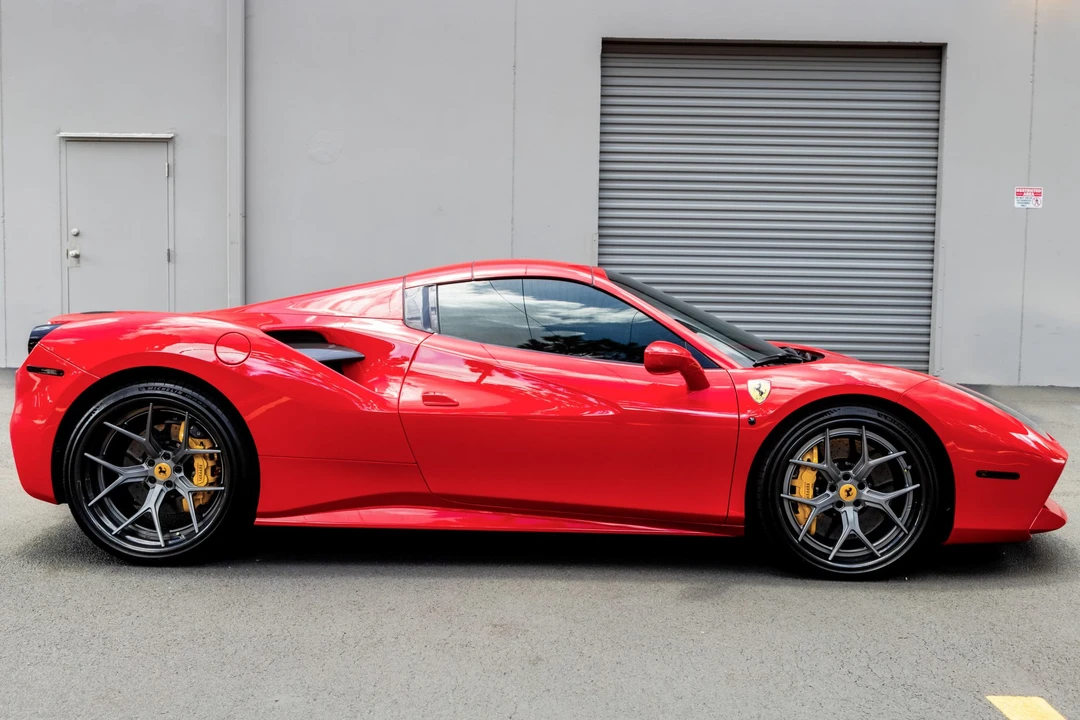 2017 Ferrari 488 Spider - Image 6 of 31