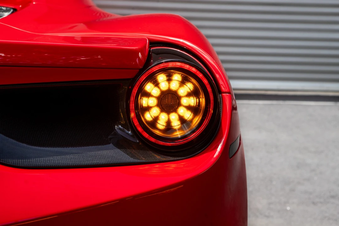 2017 Ferrari 488 Spider - Image 22 of 31