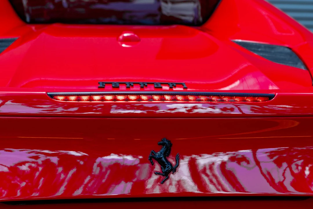 2017 Ferrari 488 Spider - Image 25 of 31