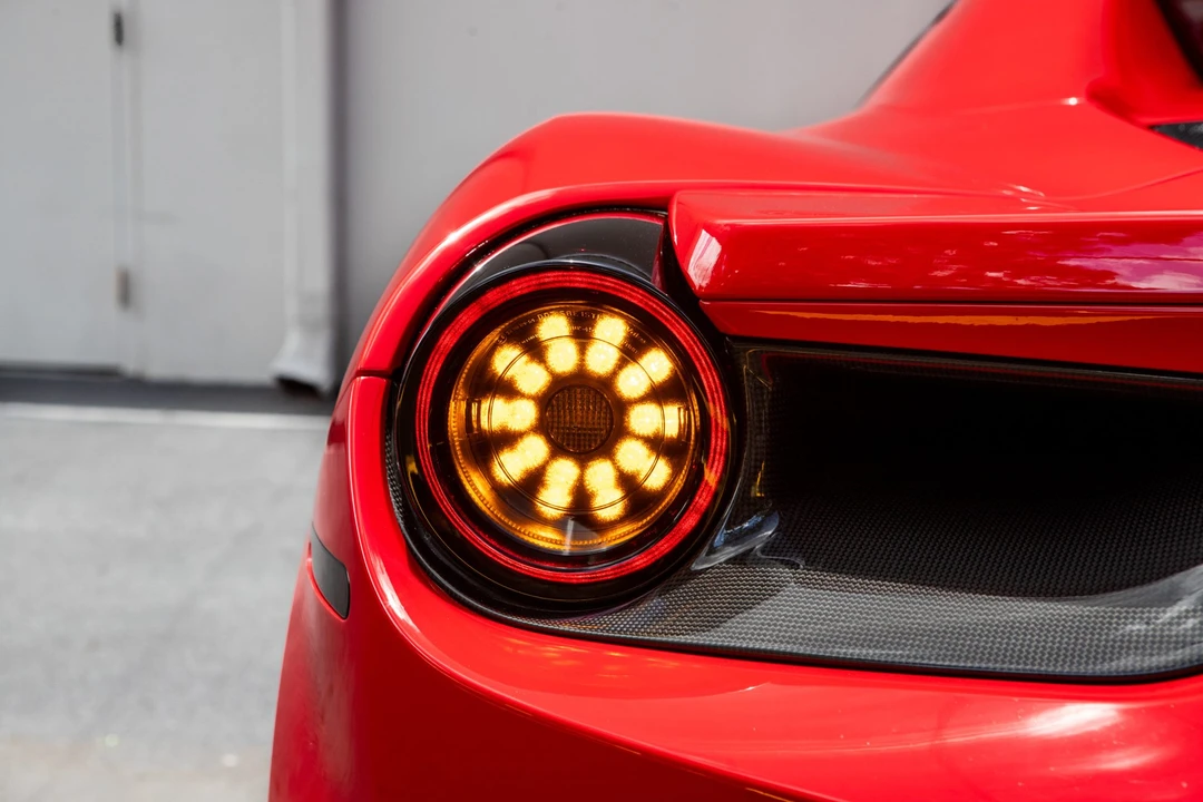 2017 Ferrari 488 Spider - Image 21 of 31