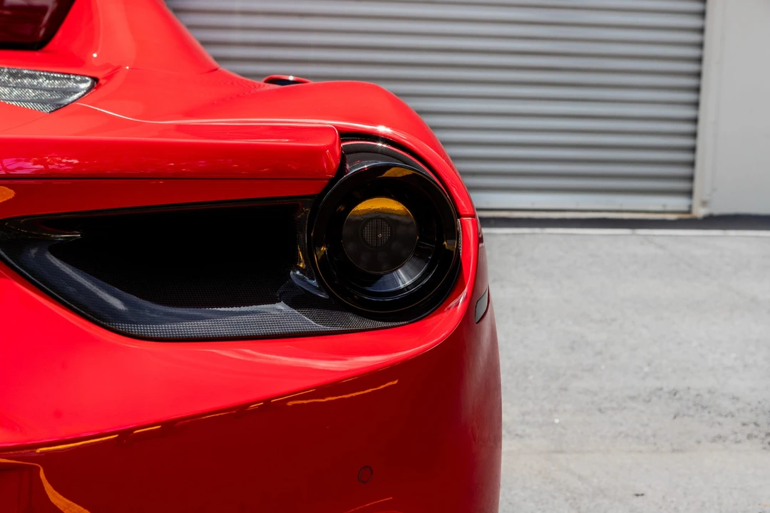 2017 Ferrari 488 Spider - Image 27 of 31