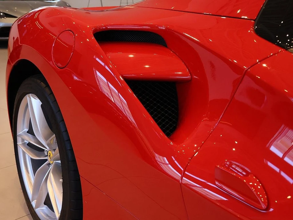2017 Ferrari 488 Spider - Image 25 of 31