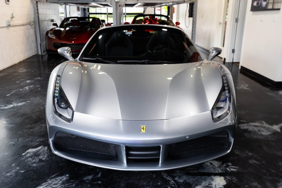 2017 Ferrari - Image 3 of 31