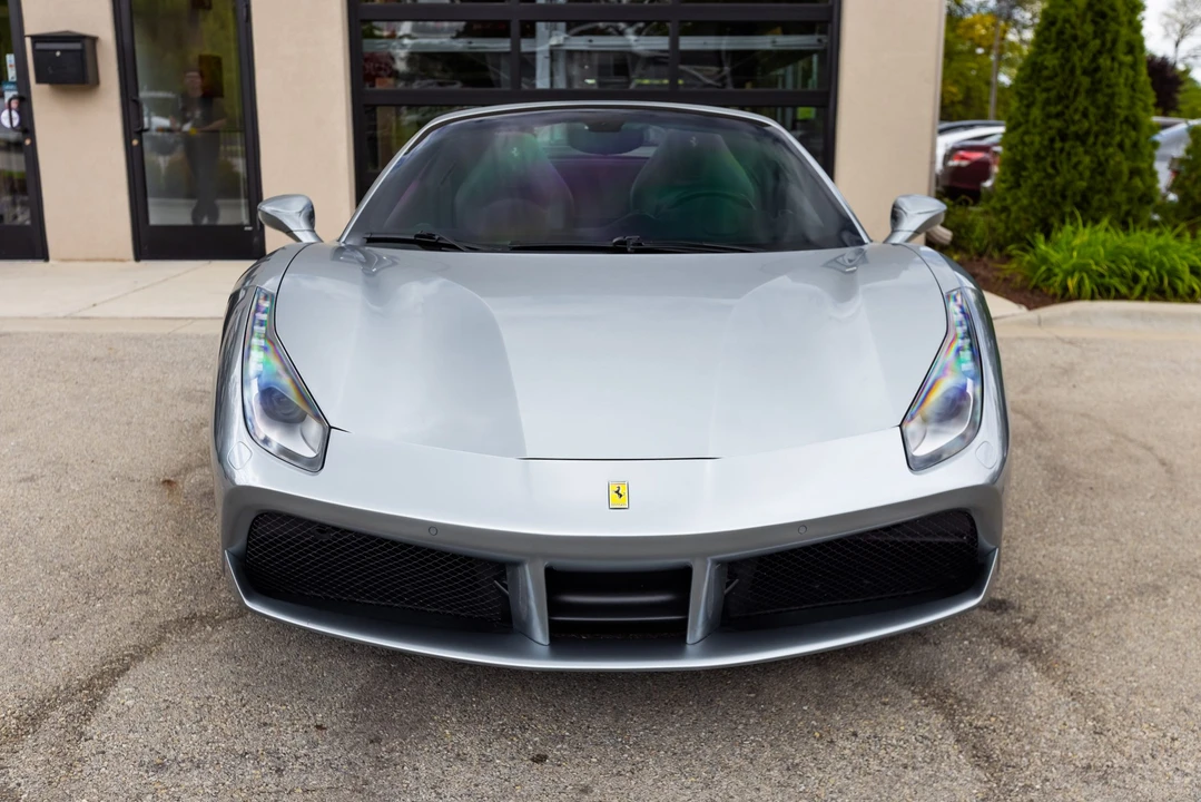 2017 Ferrari - Image 18 of 31