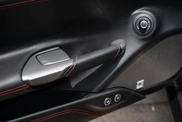2017 Ferrari 488 Spider - Image 28 of 31