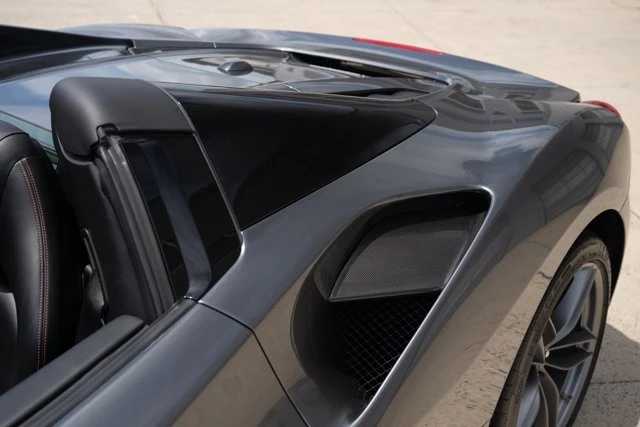 2017 Ferrari 488 Spider - Image 18 of 31