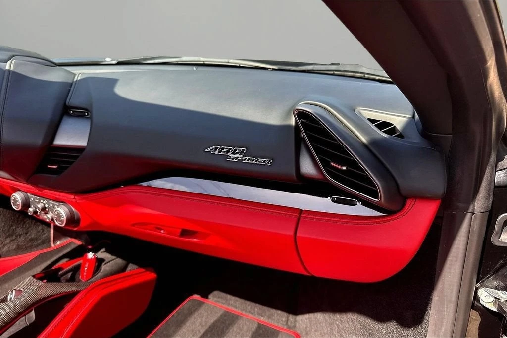 2017 Ferrari 488 Spider - Image 20 of 29