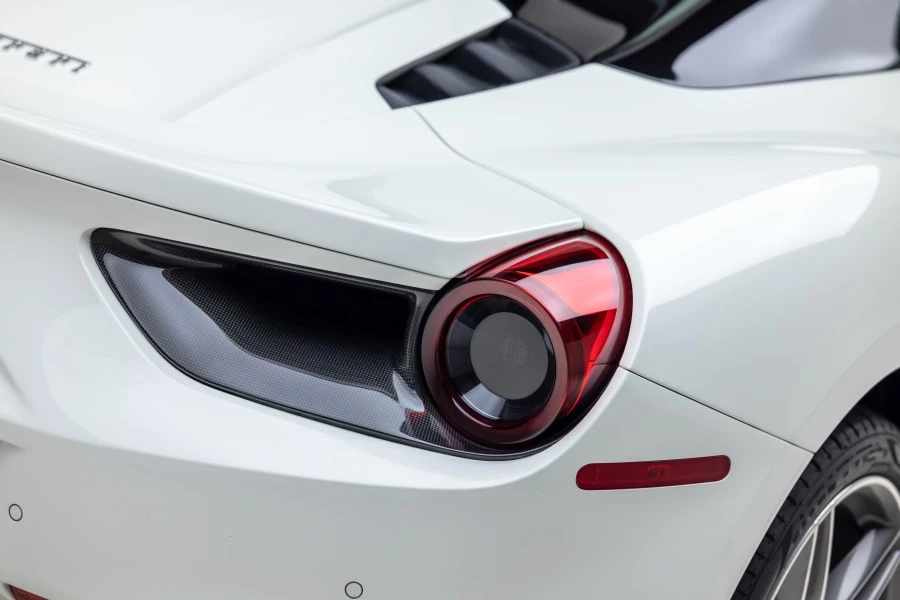 2017 Ferrari 488 Spider - Image 19 of 31