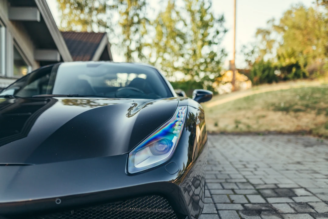2017 Ferrari 488 Spider - Image 18 of 31