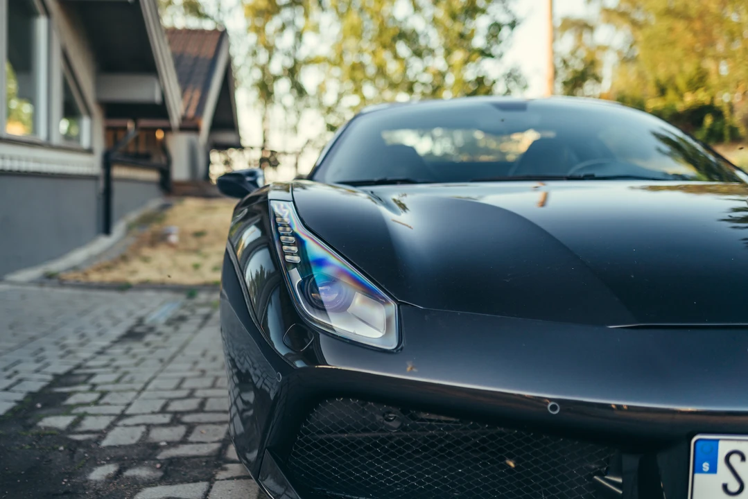 2017 Ferrari 488 Spider - Image 20 of 31