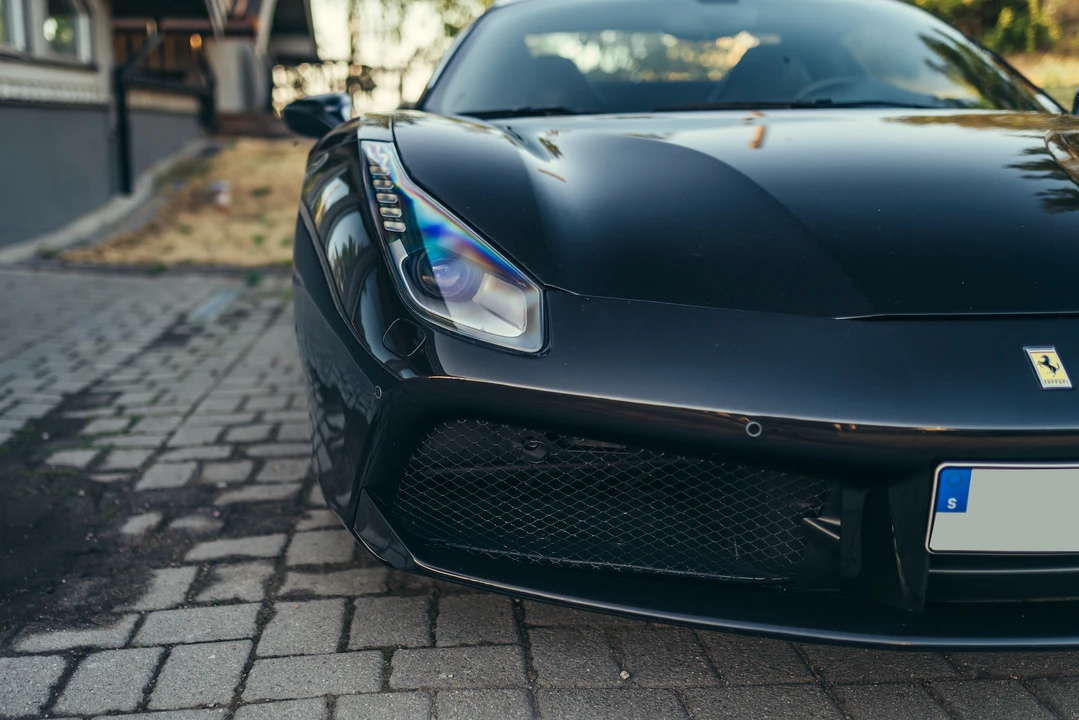 2017 Ferrari 488 Spider - Image 21 of 31