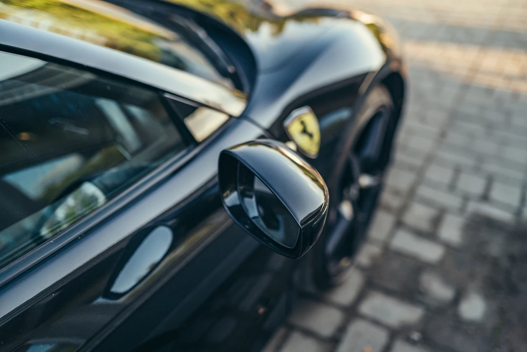 2017 Ferrari 488 Spider - Image 26 of 31