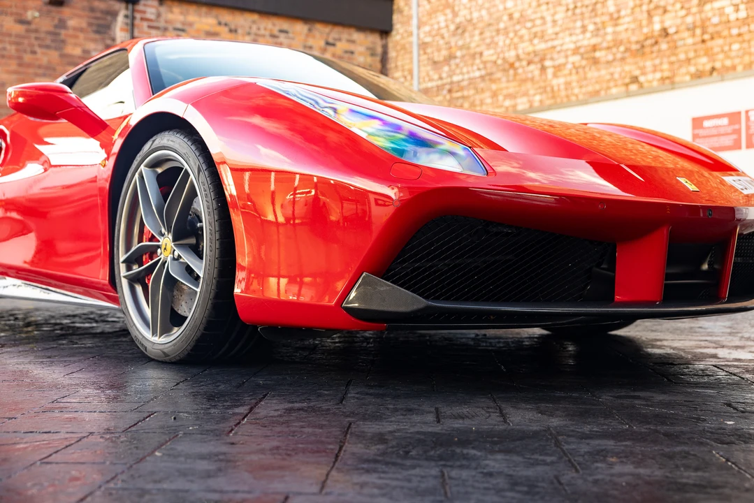 2017 Ferrari 488 Spider - Image 19 of 31