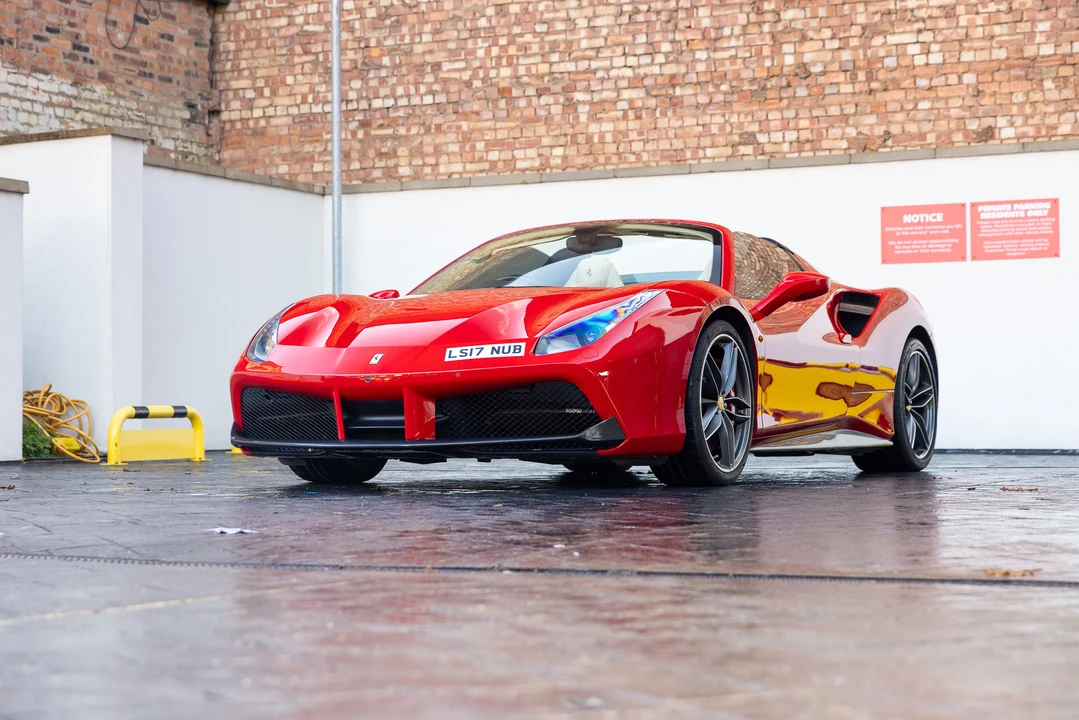 2017 Ferrari 488 Spider - Image 4 of 31