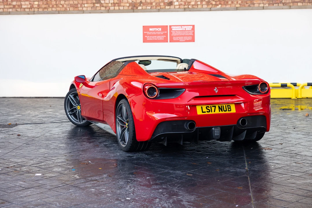 2017 Ferrari 488 Spider - Image 6 of 31