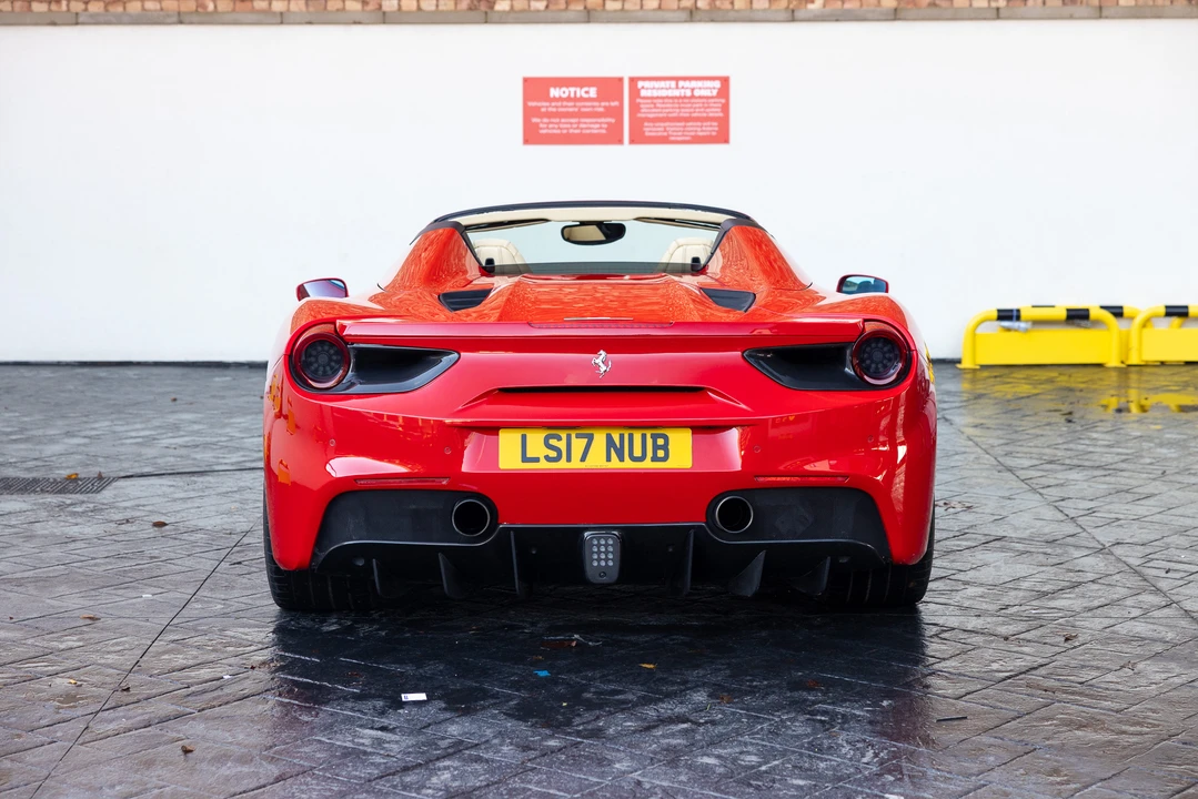 2017 Ferrari 488 Spider - Image 7 of 31
