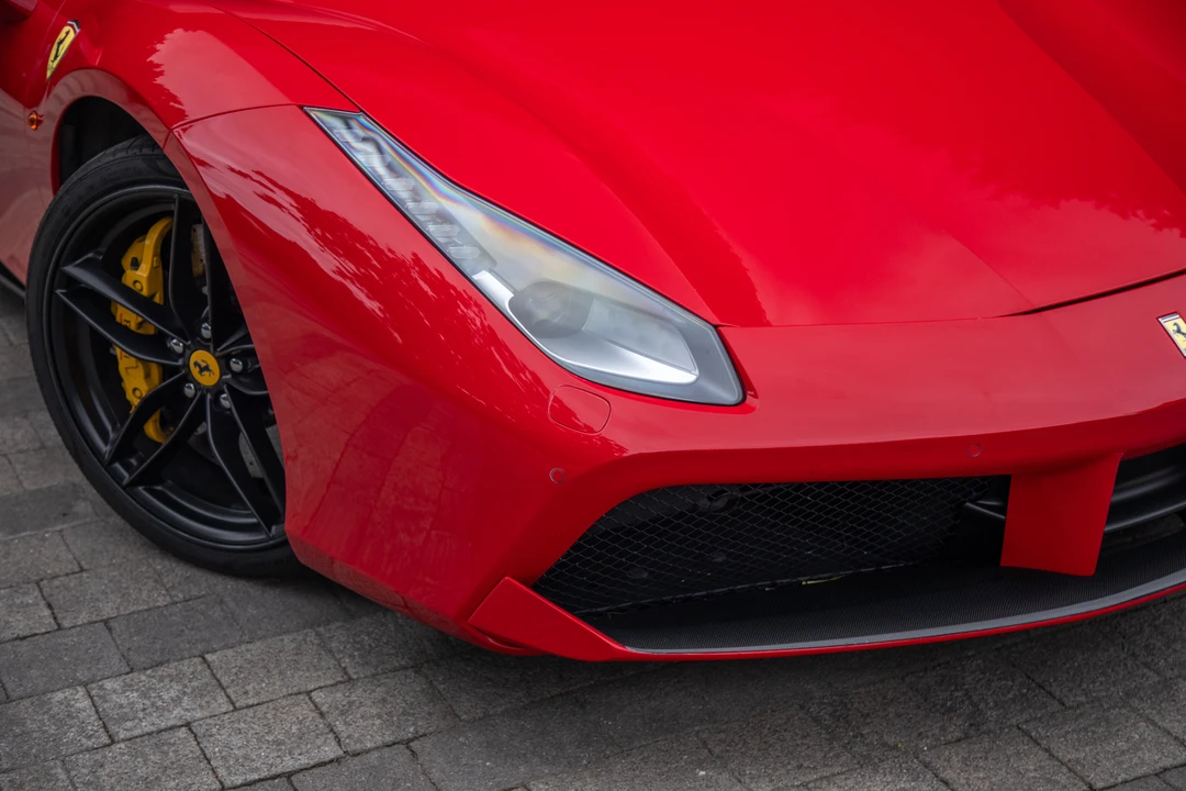 2017 Ferrari 488 Spider - Image 15 of 31