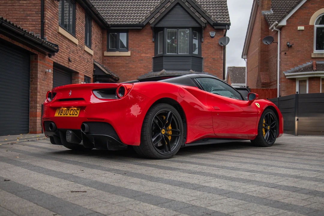 2017 Ferrari 488 Spider - Image 7 of 31
