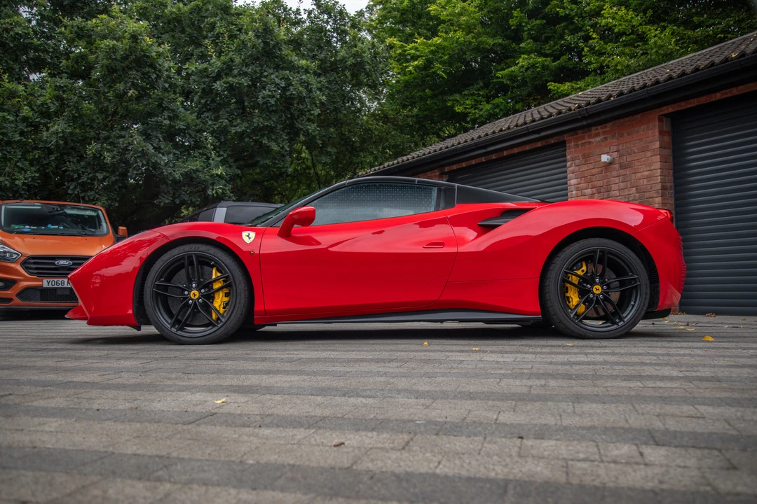 2017 Ferrari 488 Spider - Image 4 of 31