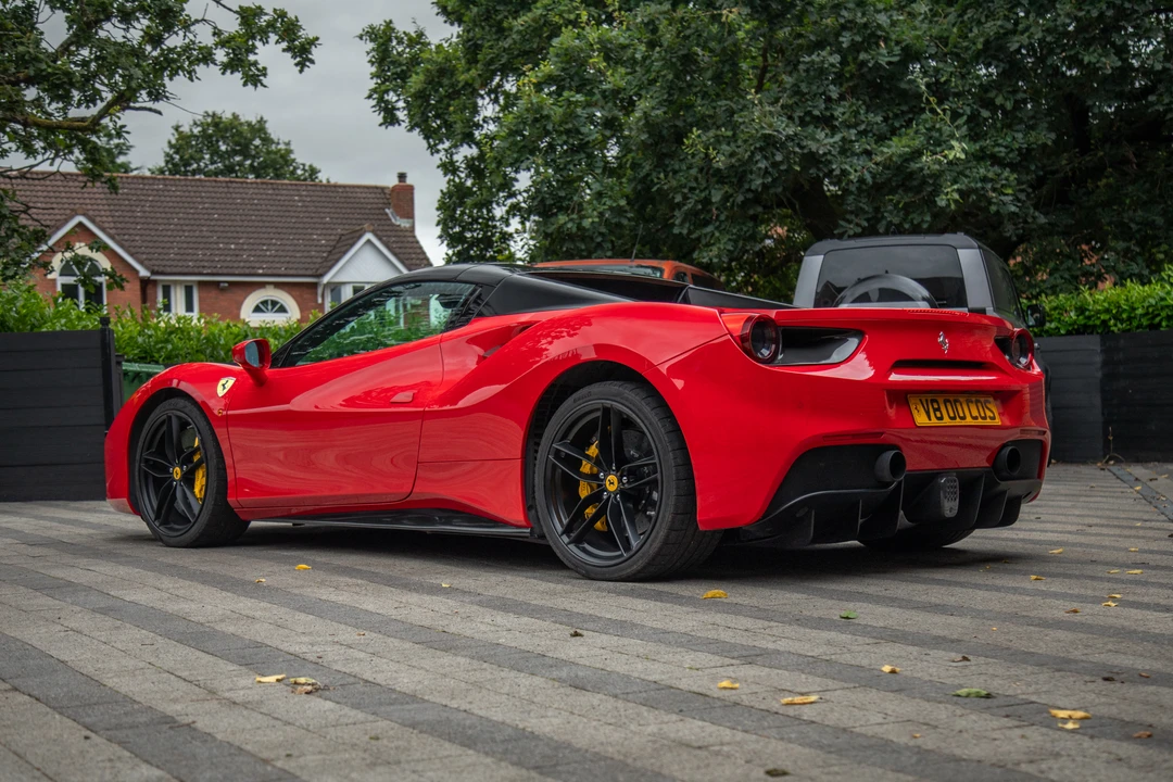 2017 Ferrari 488 Spider - Image 5 of 31