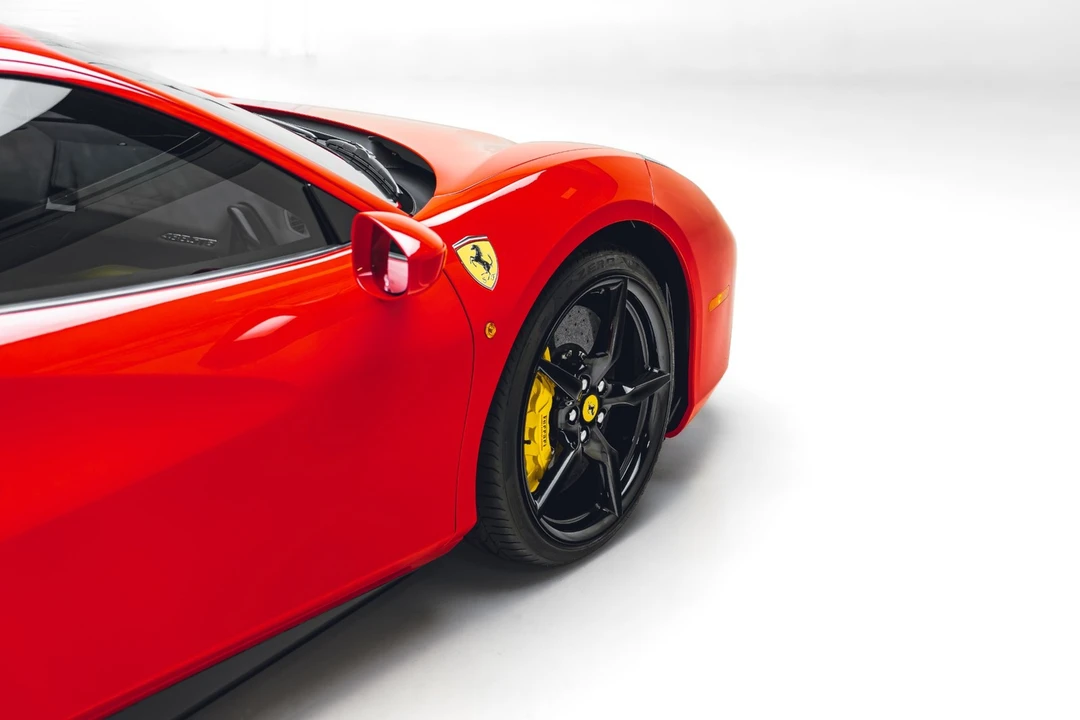 2017 Ferrari 488 - Image 20 of 31