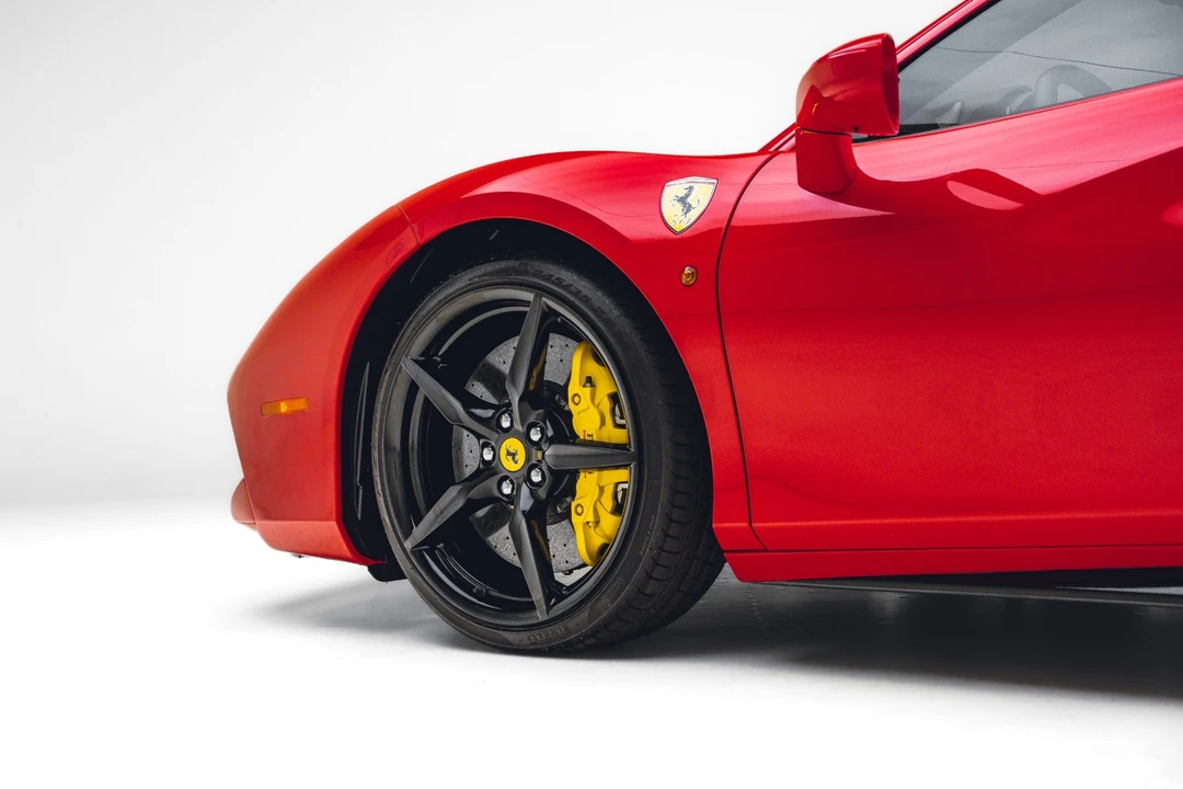 2017 Ferrari 488 - Image 15 of 31