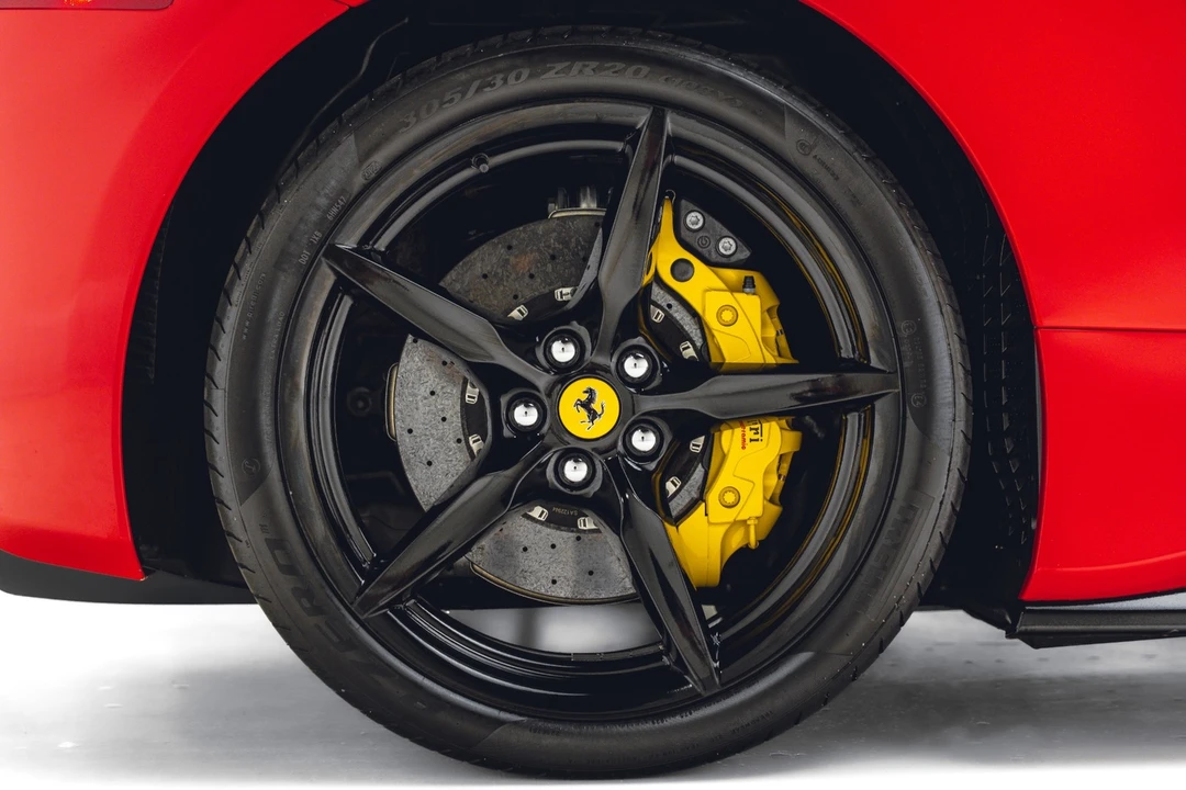 2017 Ferrari 488 - Image 24 of 31