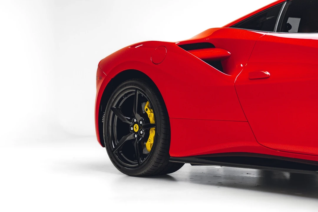 2017 Ferrari 488 - Image 18 of 31