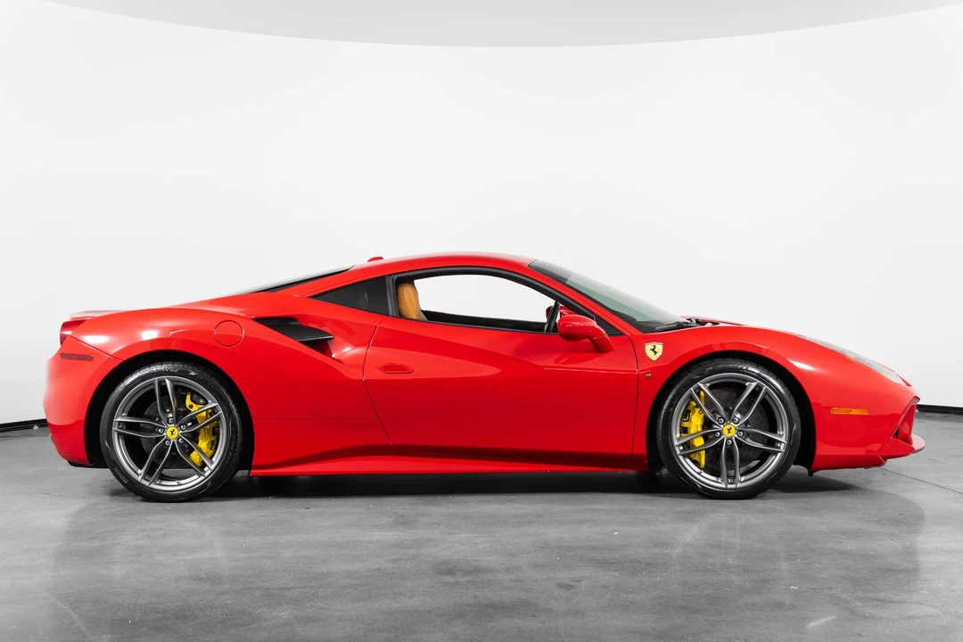 2017 Ferrari 488 GTB - Image 18 of 31