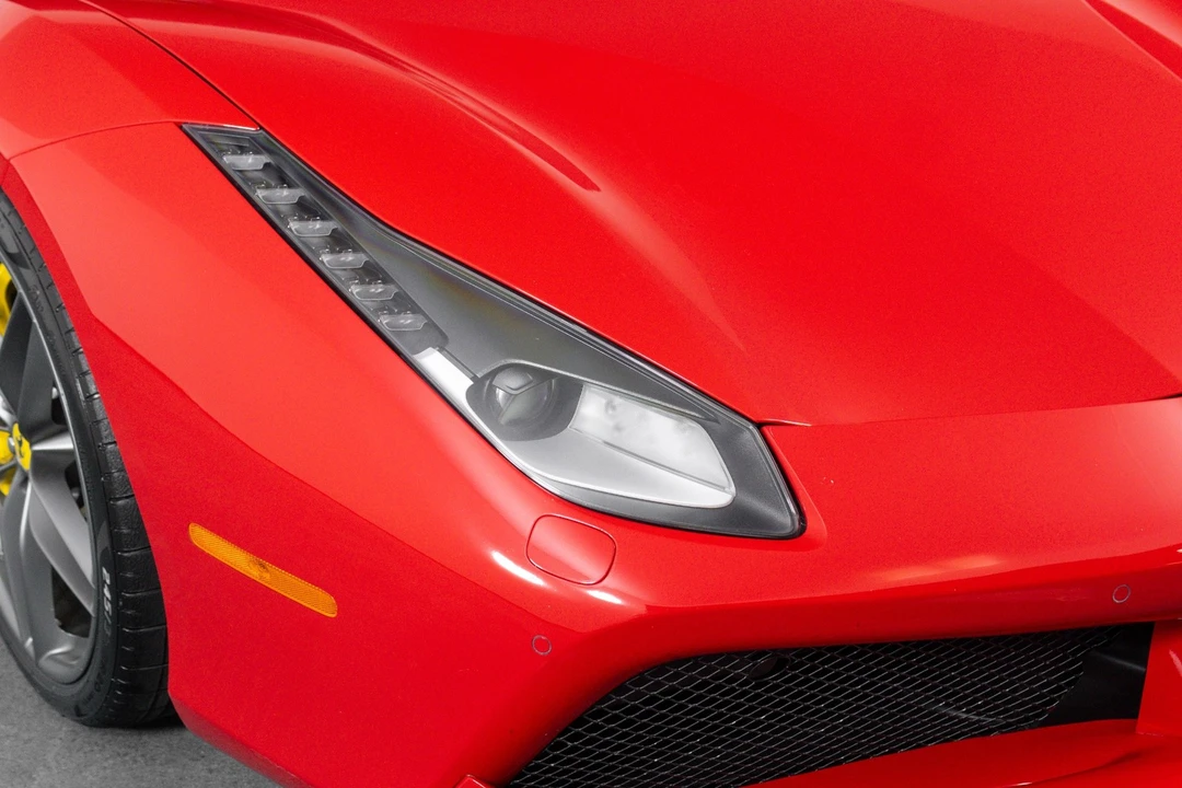 2017 Ferrari 488 GTB - Image 14 of 31
