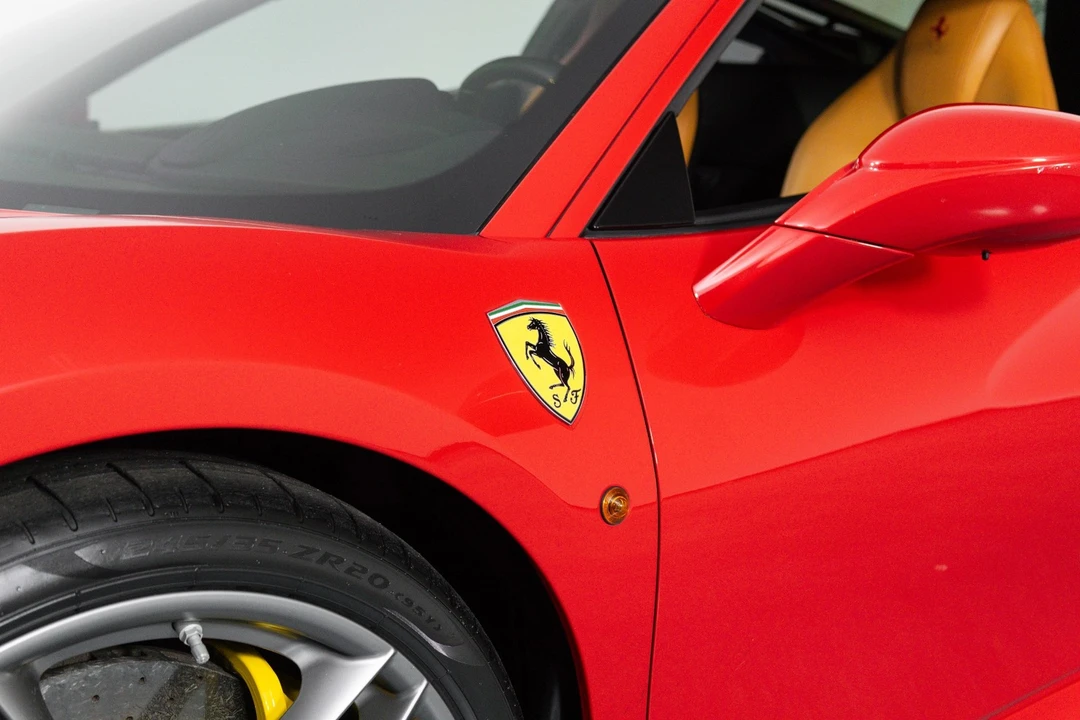 2017 Ferrari 488 GTB - Image 11 of 31
