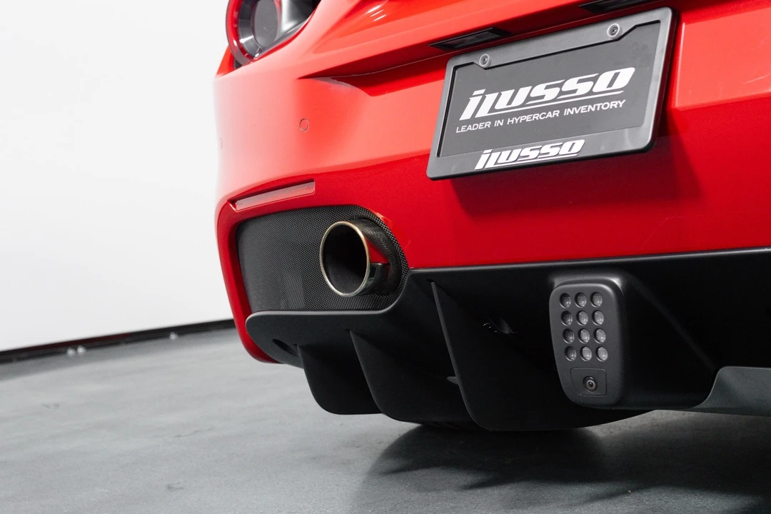 2017 Ferrari 488 GTB - Image 26 of 31