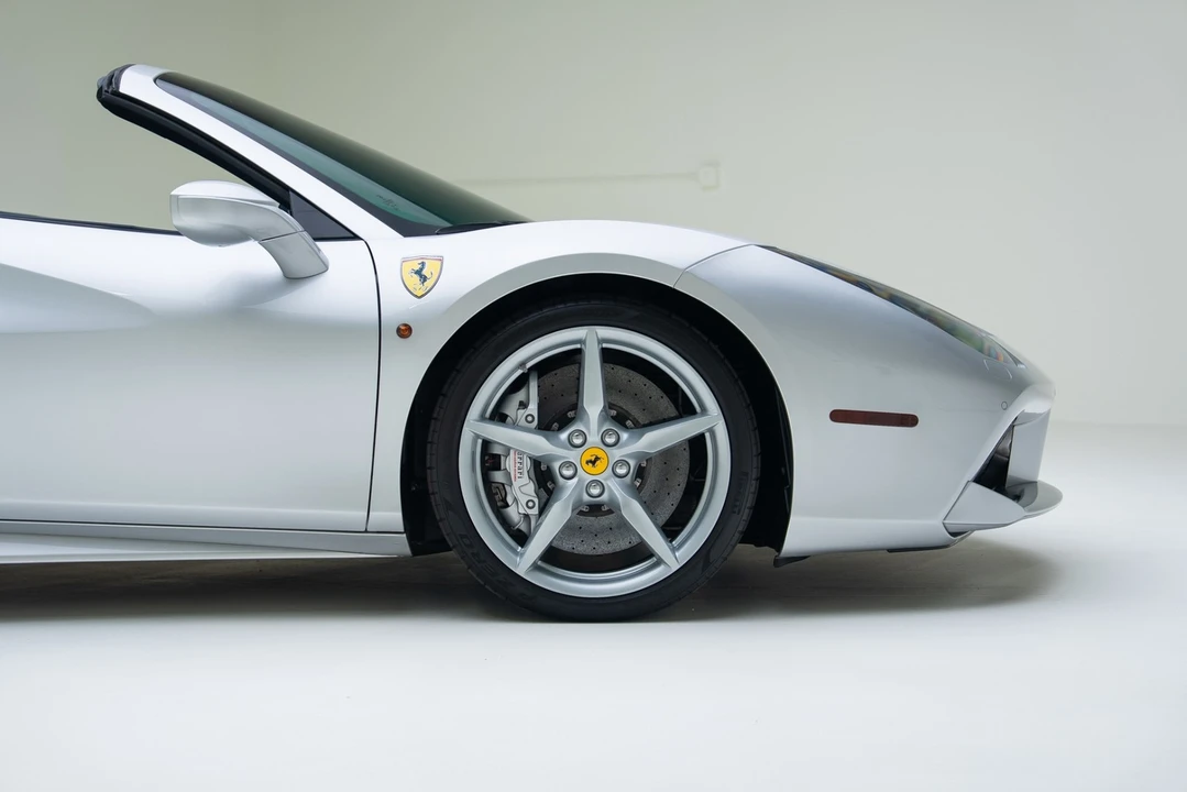 2017 Ferrari 488 - Image 19 of 21