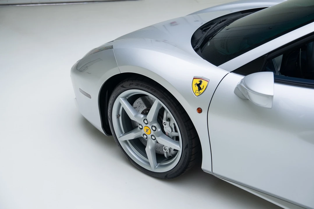 2017 Ferrari 488 - Image 14 of 21