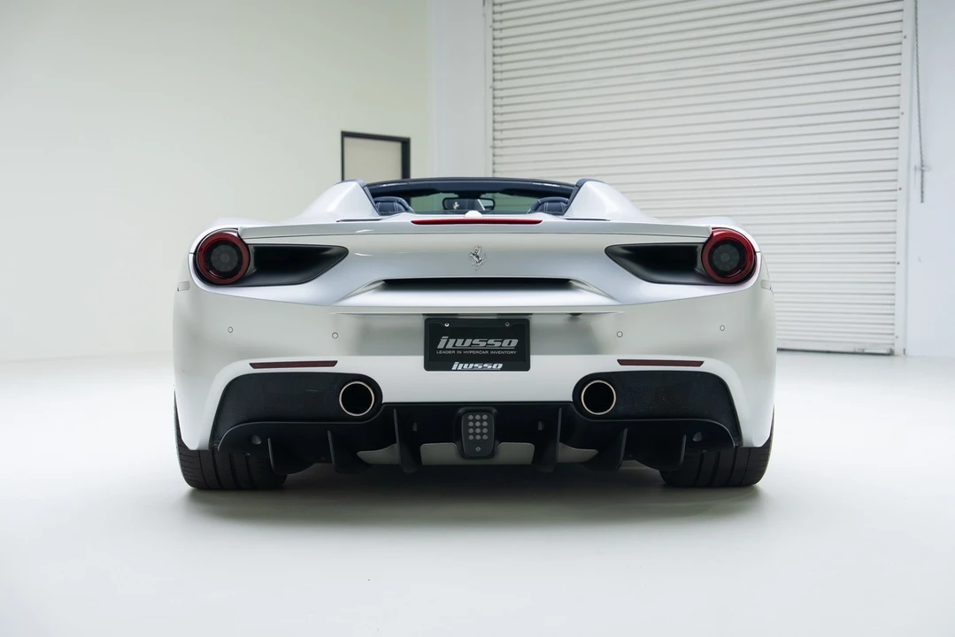 2017 Ferrari 488 - Image 5 of 21