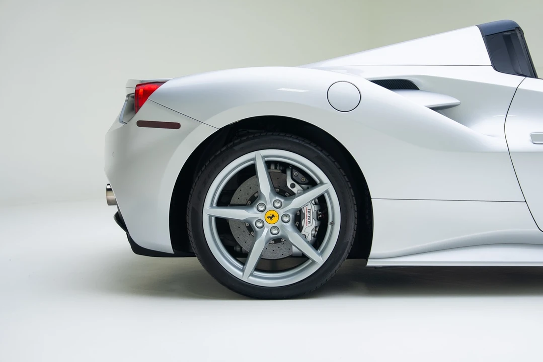 2017 Ferrari 488 - Image 20 of 21