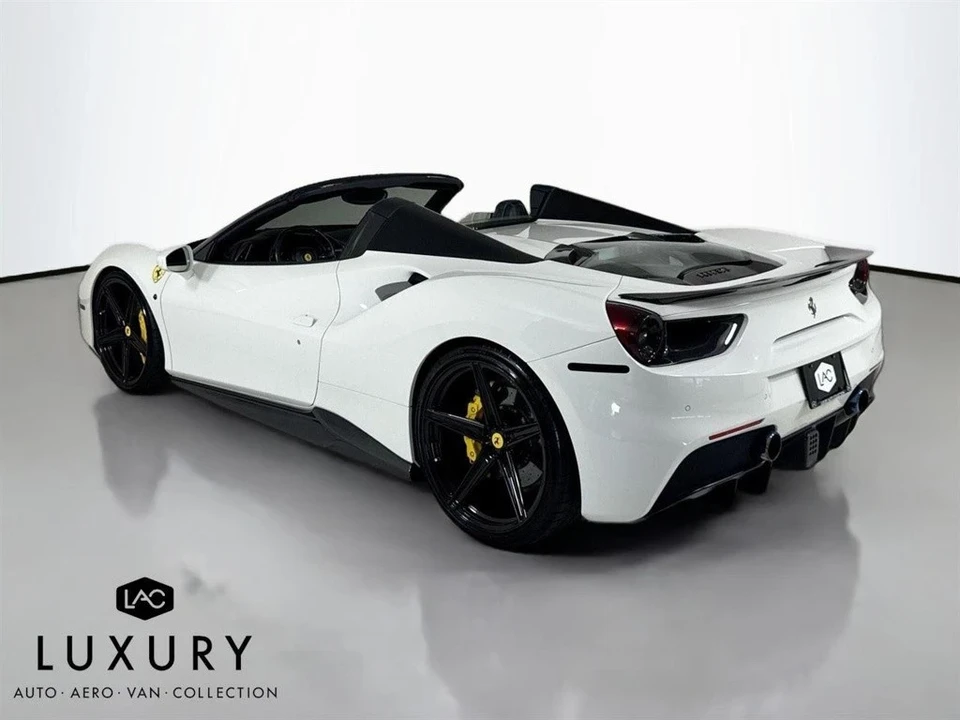 2017 Ferrari 488 - Image 6 of 12