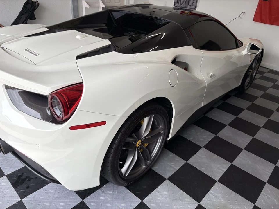 2017 Ferrari 488 - Image 6 of 21
