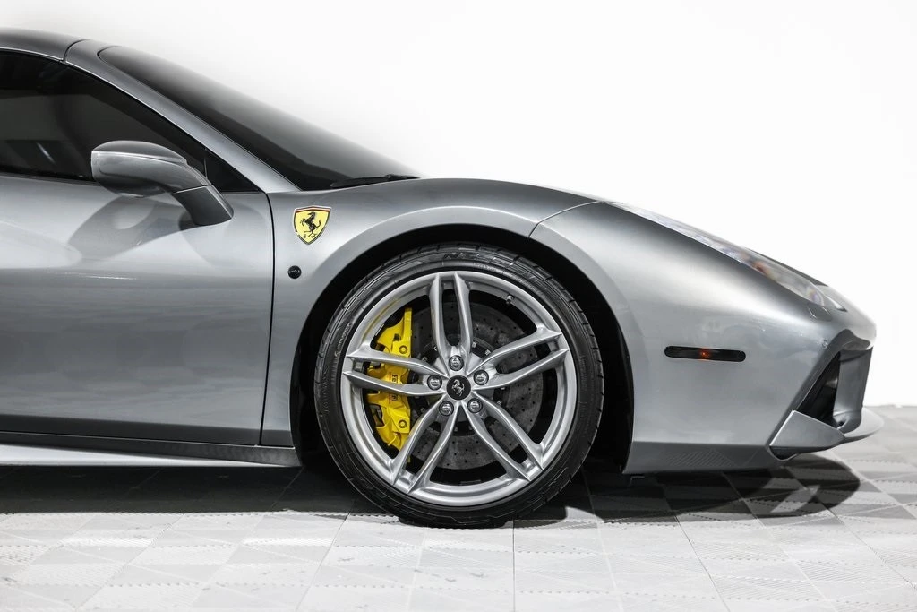 2017 Ferrari 488 - Image 4 of 21