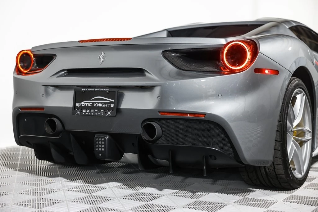2017 Ferrari 488 - Image 9 of 21
