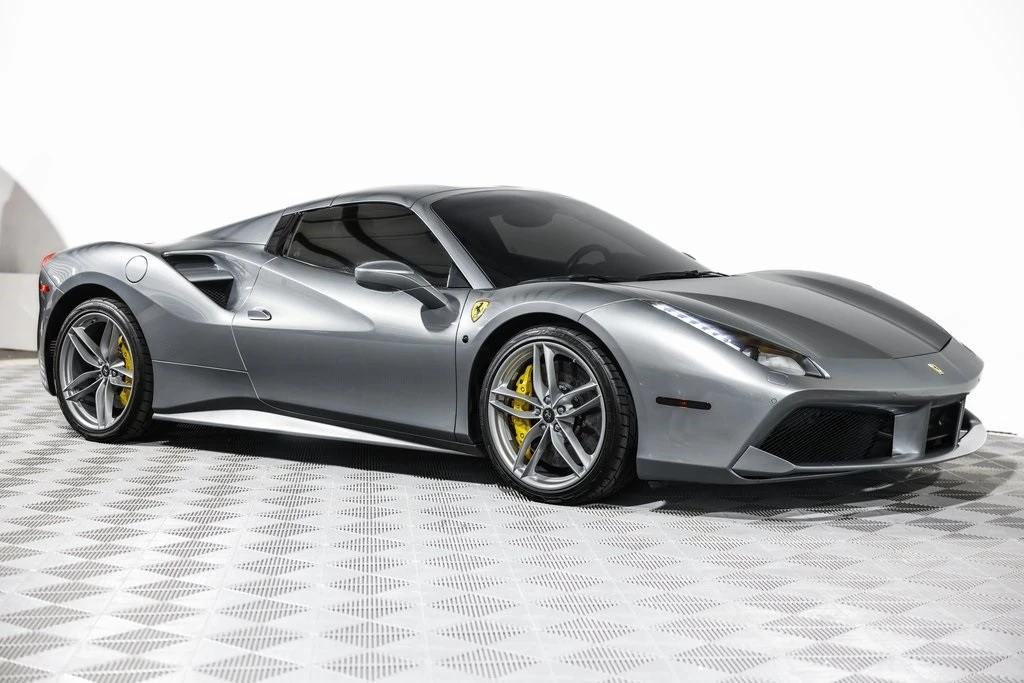 2017 Ferrari 488 - Image 5 of 21