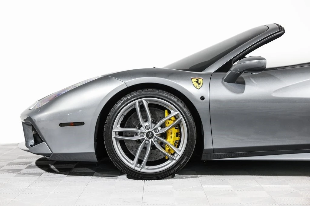 2017 Ferrari 488 - Image 14 of 21