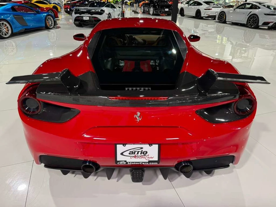 2017 Ferrari 488 GTB - Image 6 of 12
