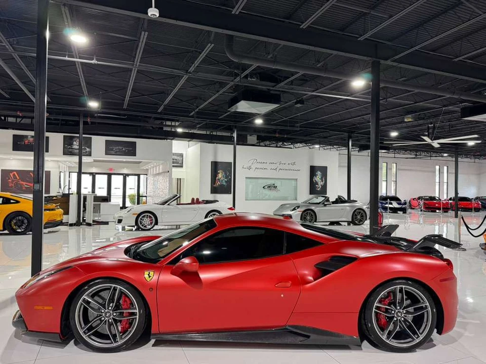 2017 Ferrari 488 GTB - Image 4 of 12