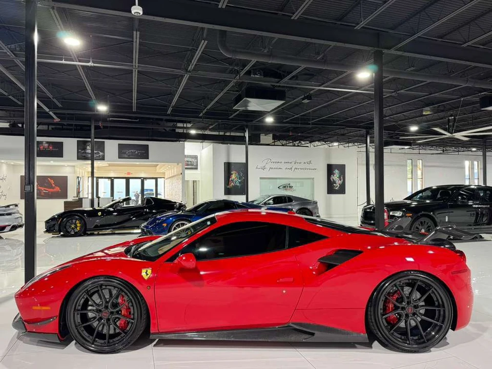 2017 Ferrari 488 GTB - Image 4 of 12