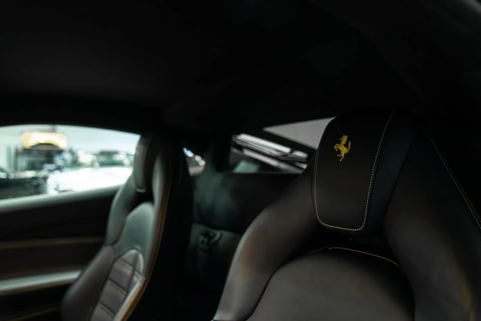 2017 Ferrari 488 GTB - Image 15 of 19