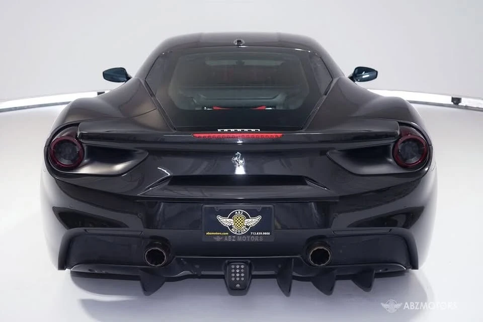 2017 Ferrari 488 GTB - Image 7 of 20