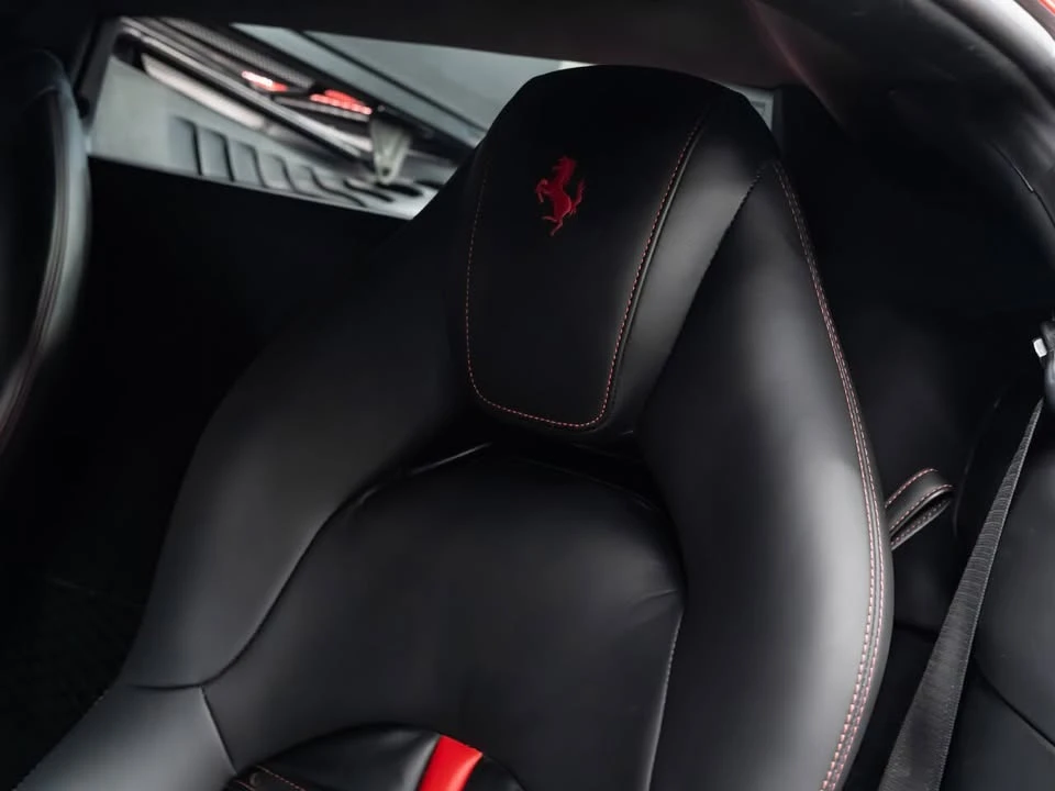 2017 Ferrari 488 GTB - Image 7 of 8