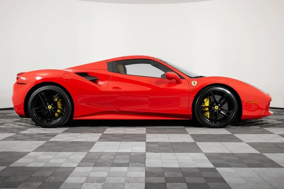2017 Ferrari 488 Spider - Image 10 of 20