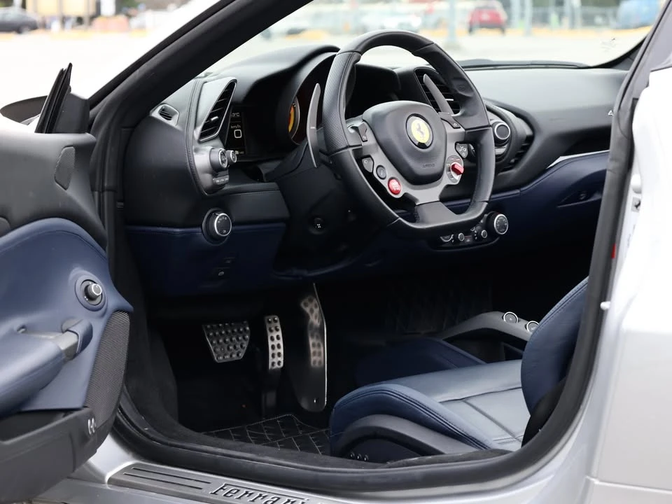 2017 Ferrari 488 Spider - Image 10 of 15